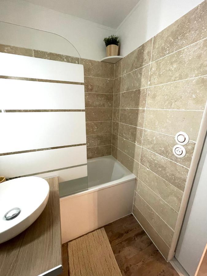 Appart cosy 4 personnes, à 400m de la plage Bormes-les-Mimosas Exterior foto